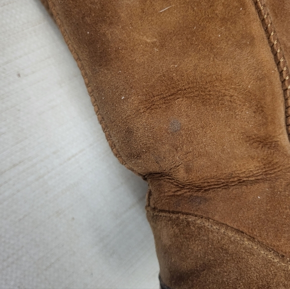UGG Brown Chestnut Suede Classic Boots Sz 7 - Picture 5 of 7